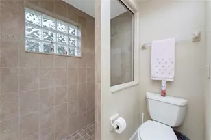 12109 SW Kingsway Cir, Lake Suzy, FL 34269 - Photo 34