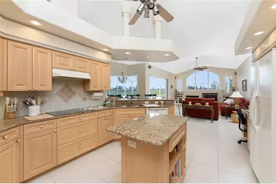 12109 SW Kingsway Circle, Lake Suzy, FL 34269 - Photo 26