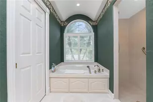 12109 SW Kingsway Cir, Lake Suzy, FL 34269 - Photo 46