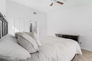 1518 SW Courtyards Ln, Cape Coral, FL 33914 - Photo 20