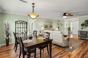 1801 Breth Ct, Sun City Center, FL 33573 - Photo 6