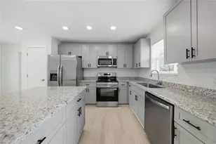 6230 Freemont St, North Port, FL 34287 - Photo 10