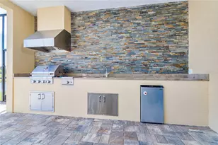 238 W Pine Valley Ln, Rotonda West, FL 33947 - Photo 4