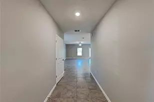 5125 White Chicory Dr, Ruskin, FL 33570 - Photo 4