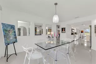 11903 SW Kingsway Cir, Lake Suzy, FL 34269 - Photo 8