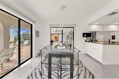 11903 SW Kingsway Circle, Lake Suzy, FL 34269 - Photo 16