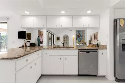 11903 SW Kingsway Circle, Lake Suzy, FL 34269 - Photo 10