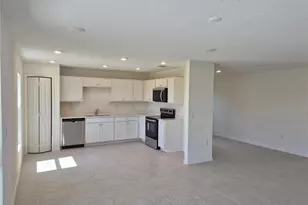 8810 Pine Bark Way, Wildwood, FL 34785 - Photo 4