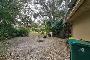 22200 Oneida Ave, Port Charlotte, FL 33952 - Photo 24