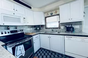 646 Fairmount Dr, North Port, FL 34287 - Photo 6