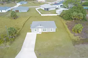 3061 Adcock Dr, Labelle, FL 33935 - Photo 2