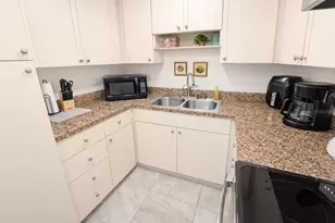 2437 Harbor Blvd, Port Charlotte, FL 33952 - Photo 16