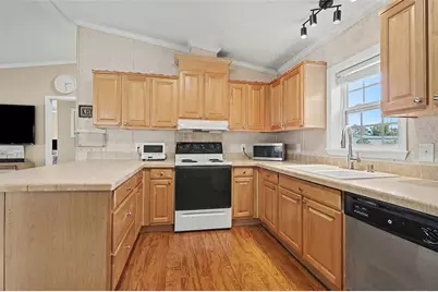 11305 Pineapple Road, Punta Gorda, FL 33955 - Photo 10