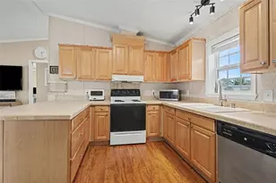 11305 Pineapple Rd, Punta Gorda, FL 33955 - Photo 10