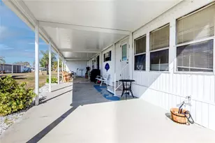 2720 Grebe Ln, Englewood, FL 34224 - Photo 6