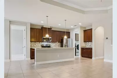 11913 Sunburst Marble Road, Riverview, FL 33579 - Photo 12