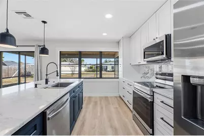 1773 Coconut Drive, Venice, FL 34293 - Photo 10