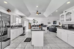 3900 Colony Ct, Punta Gorda, FL 33950 - Photo 8