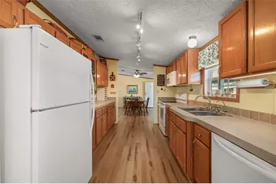 1000 Kings Highway #398, Port Charlotte, FL 33980 - Photo 12