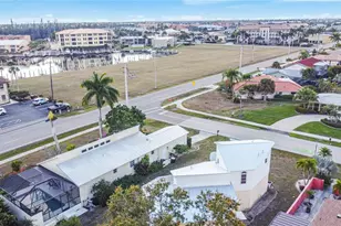 3110 Magdalina Dr, Punta Gorda, FL 33950 - Photo 22