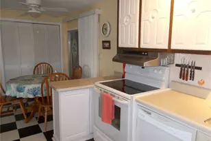 6786 Hoemi Ct, North Port, FL 34287 - Photo 6