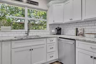 6723 Avenue C, Sarasota, FL 34231 - Photo 30