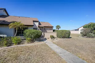 5701 Mashie Cir, North Port, FL 34287 - Photo 2