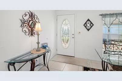 1000 Kings Highway #413, Port Charlotte, FL 33980 - Photo 4