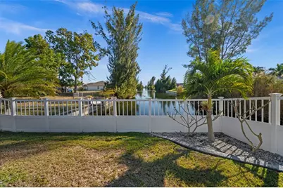 2213 SW 7th Place, Cape Coral, FL 33991 - Photo 34