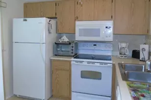 12538 SW Kingsway Cir, Lake Suzy, FL 34269 - Photo 2