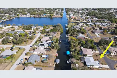 18320 Driggers Avenue, Port Charlotte, FL 33948 - Photo 40