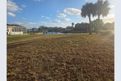 13429 Marquette Boulevard, Fort Myers, FL 33905 - Photo 4