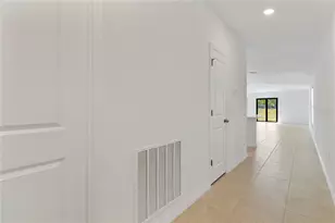 9136 Tequila Sunrise Dr, Sarasota, FL 34241 - Photo 6