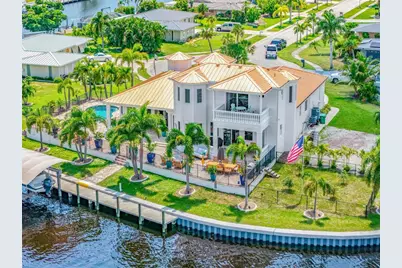 290 Tait Terrace SE, Port Charlotte, FL 33952 - Photo 4