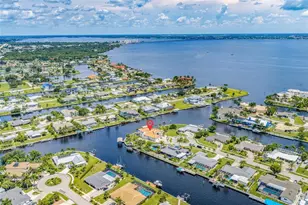 290 Tait Terrace SE, Port Charlotte, FL 33952 - Photo 16