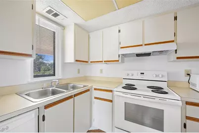 19505 Quesada Avenue #EE204, Port Charlotte, FL 33948 - Photo 12