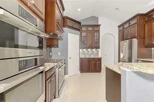 4900 Old Oakleaf Dr, Sarasota, FL 34233 - Photo 32