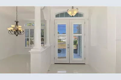 4900 Old Oakleaf Drive, Sarasota, FL 34233 - Photo 10