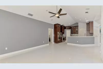 4900 Old Oakleaf Drive, Sarasota, FL 34233 - Photo 24