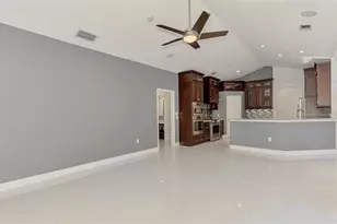 4900 Old Oakleaf Dr, Sarasota, FL 34233 - Photo 24