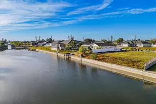 322 NE 20th St, Cape Coral, FL 33909 - Photo 34