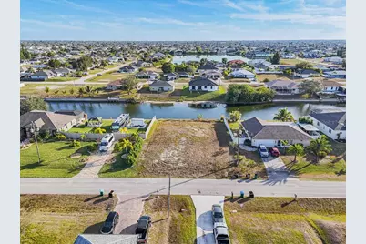 322 NE 20th Street, Cape Coral, FL 33909 - Photo 10