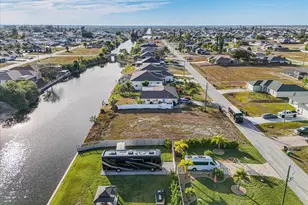 322 NE 20th St, Cape Coral, FL 33909 - Photo 8