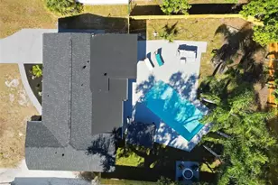 4637 Maceachen Blvd, Sarasota, FL 34233 - Photo 46