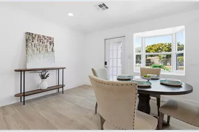 4637 Maceachen Boulevard, Sarasota, FL 34233 - Photo 8