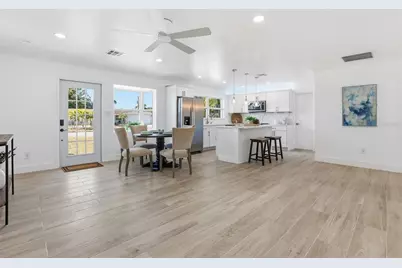 4637 Maceachen Boulevard, Sarasota, FL 34233 - Photo 16