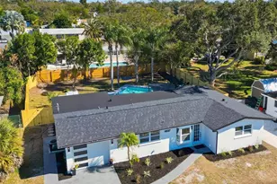 4637 Maceachen Blvd, Sarasota, FL 34233 - Photo 6