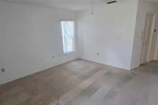 665 Foxwood Blvd, Englewood, FL 34223 - Photo 12