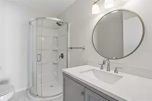 9270 Lake Park Dr, Fort Myers, FL 33919 - Photo 32