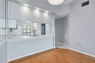 9270 Lake Park Dr, Fort Myers, FL 33919 - Photo 10